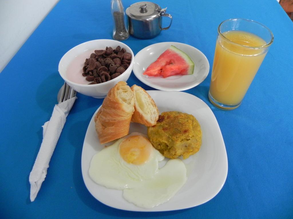 Hotel Galapagos Paradise Пуерто Айора Екстериор снимка